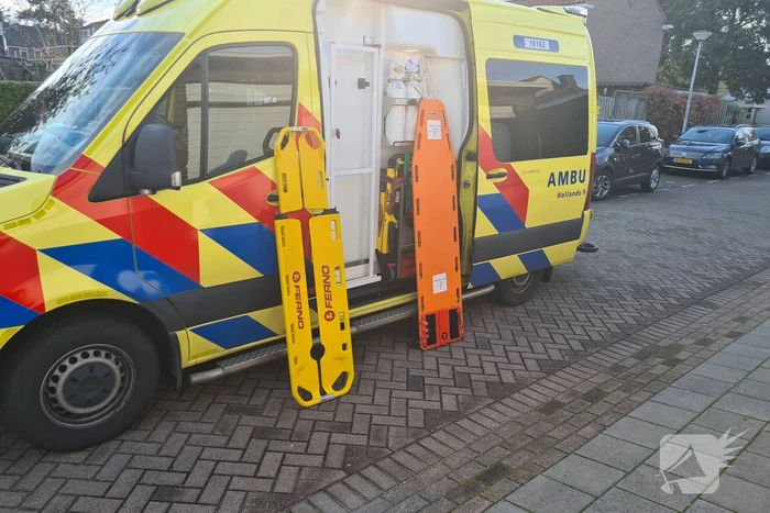 Traumahelikoper landt voor gevallen persoon
