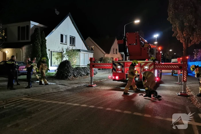 Brand in schoorsteen van woning