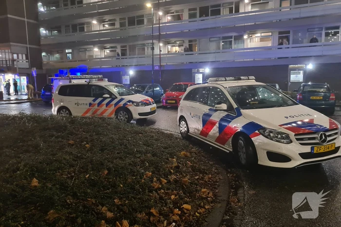 Veel rook bij brand in flatwoning