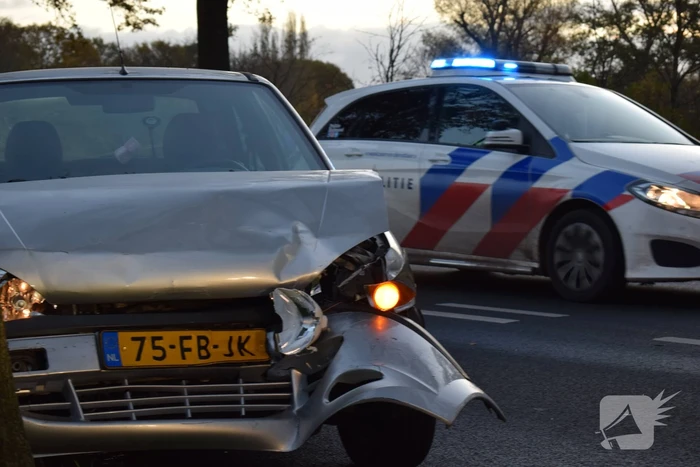 Veel schade bij kop-staart verkeersongeval