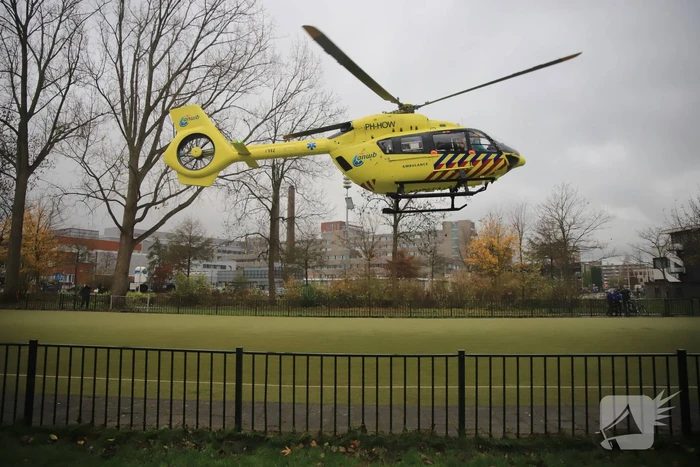 Covid-helikopter landt bij Groene Hart Ziekenhuis
