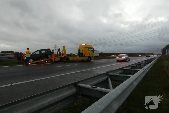 Rijstrook A28 afgesloten door ongeval