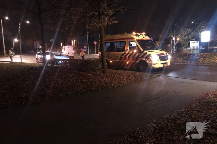 Brommerrijder gewond bij verkeersongeval