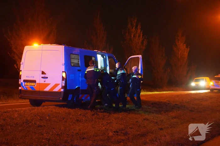 Verward persoon van de weg gehaald