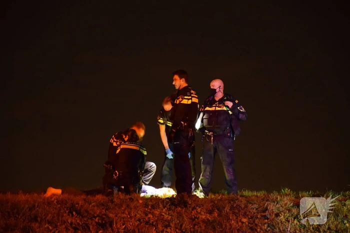 Verward persoon van de weg gehaald