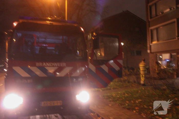 Onderzoek naar mogelijk brand in portiek