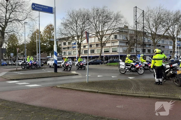 Indrukwekkende rouwstoet voor overleden agent Frank