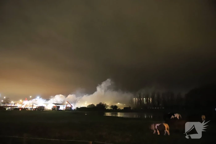 Grote brand verwoest kringloopwinkel