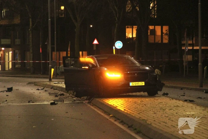 Zwaargewonde bij ernstig ongeval, mogelijk straatrace