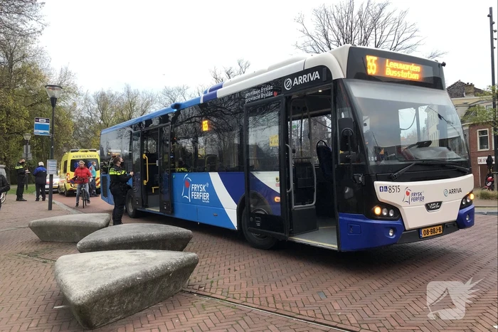 Twee gewonden bij verkeersongeval met stadsbus