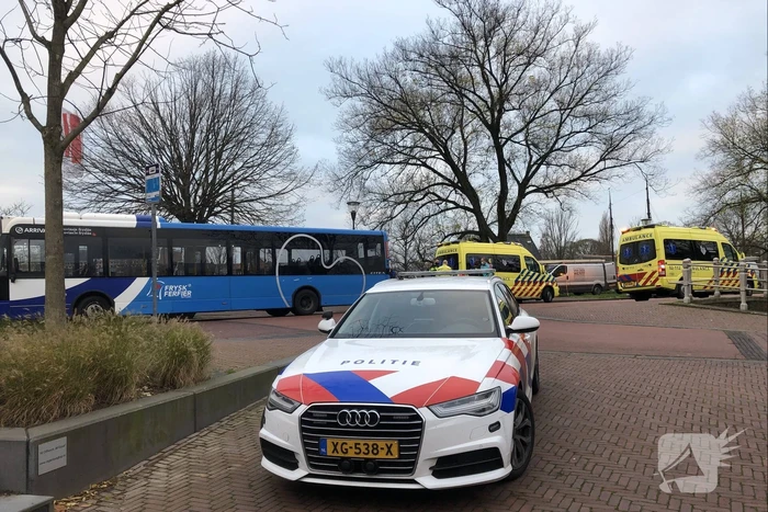 Twee gewonden bij verkeersongeval met stadsbus