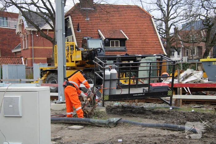 Werkzaamheden verlenging perron voor project Extra Sneltrein
