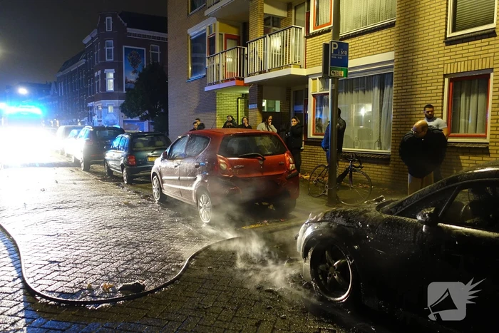 Auto volledig verwoest door brand