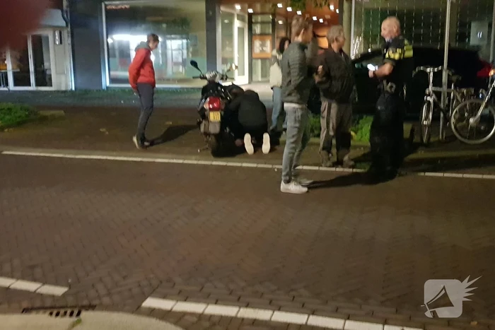 Gewonde bij botsing tussen fiets en scooter
