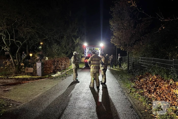 Brand in schoorsteen van woning
