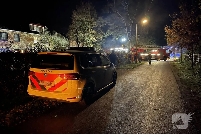 Brand in schoorsteen van woning