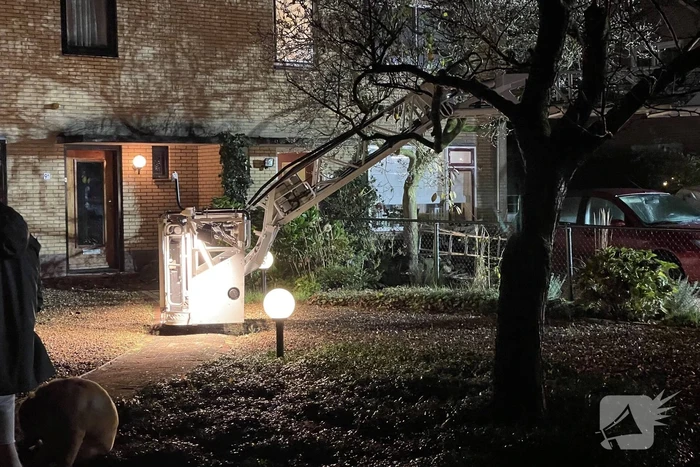 Brand in schoorsteen van woning