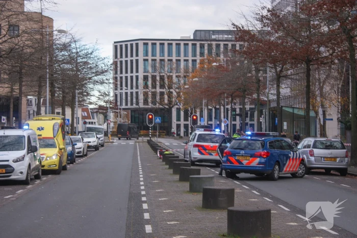 Persoon overleden in auto aangetroffen