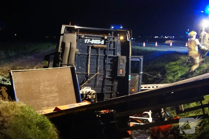 Zeer ernstig ongeval tussen vrachtwagen en bestelbus