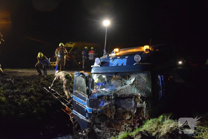 Zeer ernstig ongeval tussen vrachtwagen en bestelbus