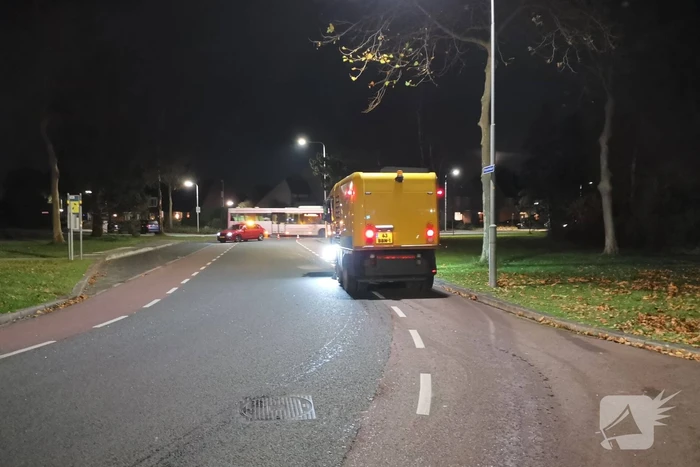 Weg afgesloten door glas op wegdek