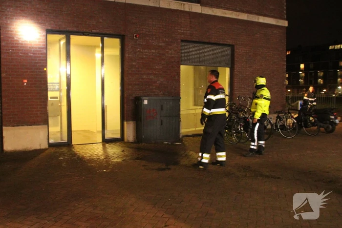 Rookontwikkeling door brand in prullenbak