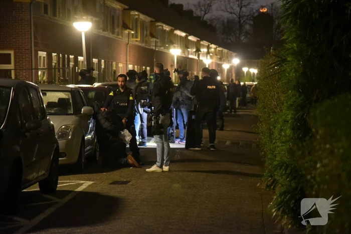 Gewonden en aanhoudingen bij overval