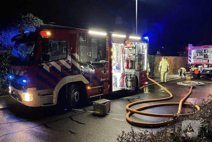 Auto volledig verwoest door brand