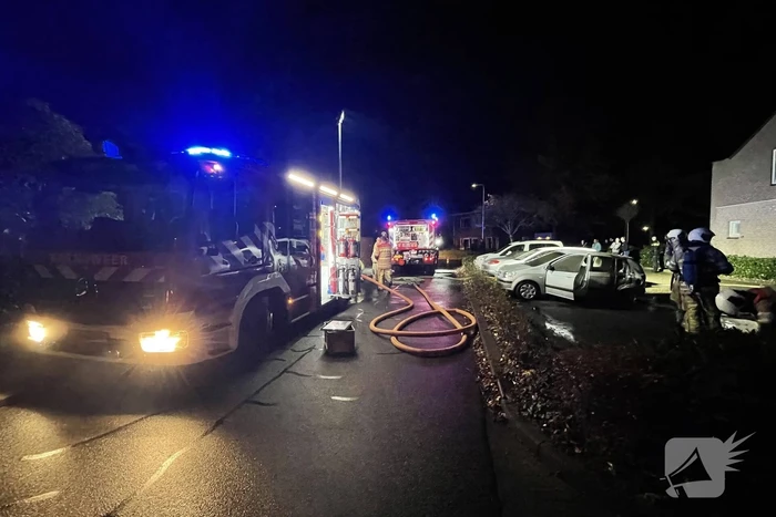 Auto volledig verwoest door brand