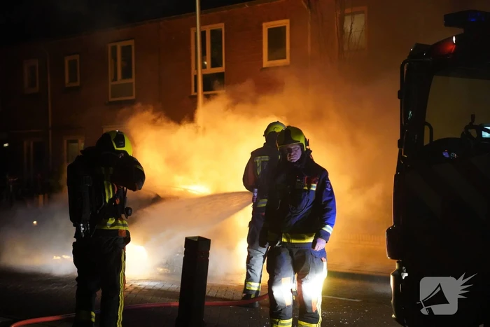 Auto volledig uitgebrand