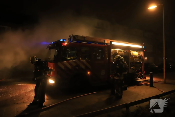 Auto volledig uitgebrand