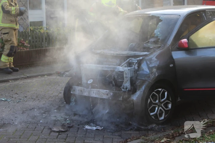 Opnieuw auto uitgebrand in straat