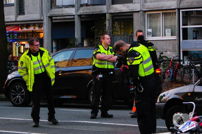 Motorrijder gewond bij botsing met auto