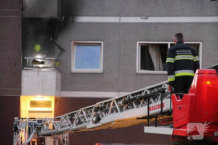 Gewonde bij uitslaande brand in flat