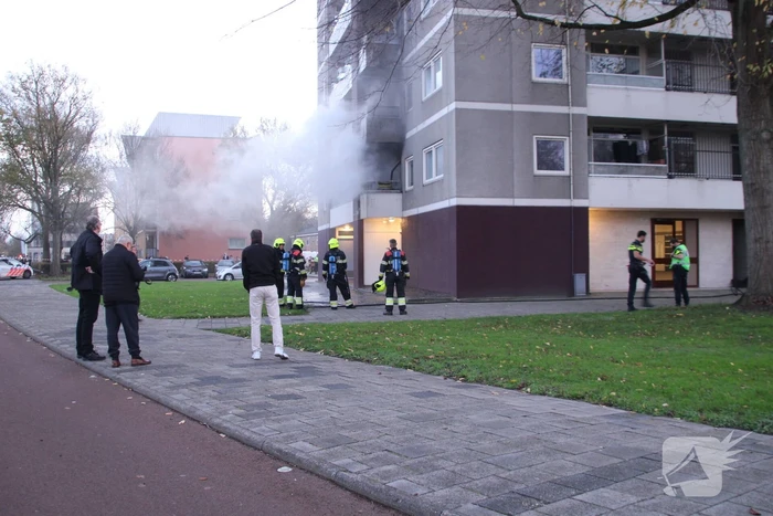 Gewonde bij uitslaande brand in flat