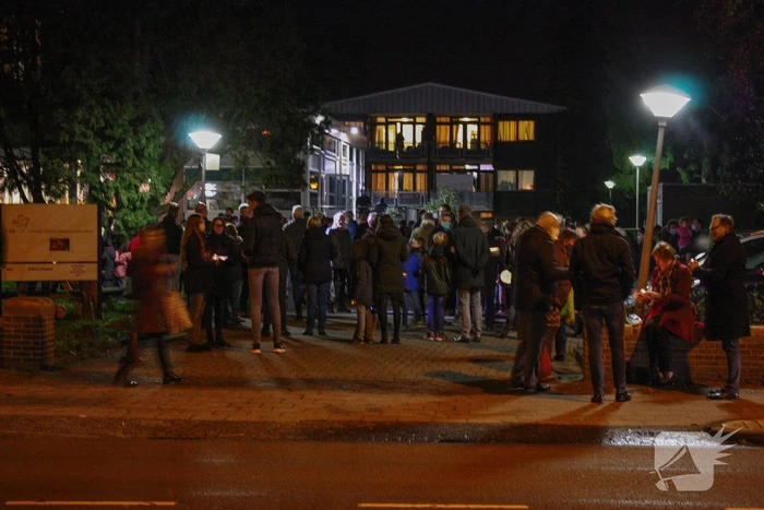 Protest tegen overplaatsing Irakees gezin uit azc
