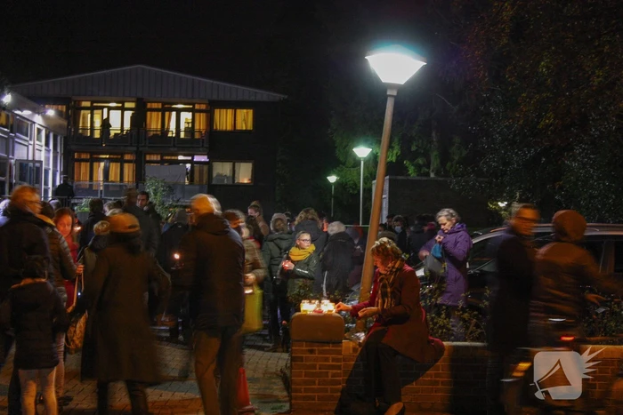 Protest tegen overplaatsing Irakees gezin uit azc