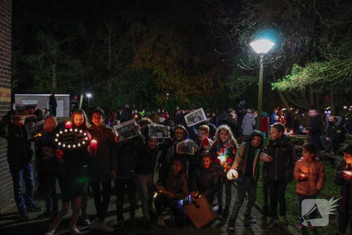 Protest tegen overplaatsing Irakees gezin uit azc