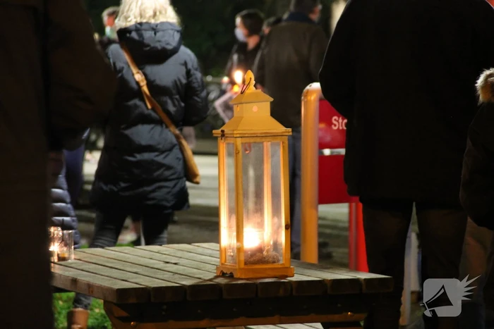 Protest tegen overplaatsing Irakees gezin uit azc