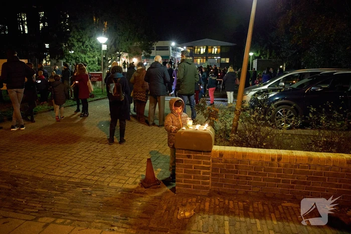 Protest tegen overplaatsing Irakees gezin uit azc