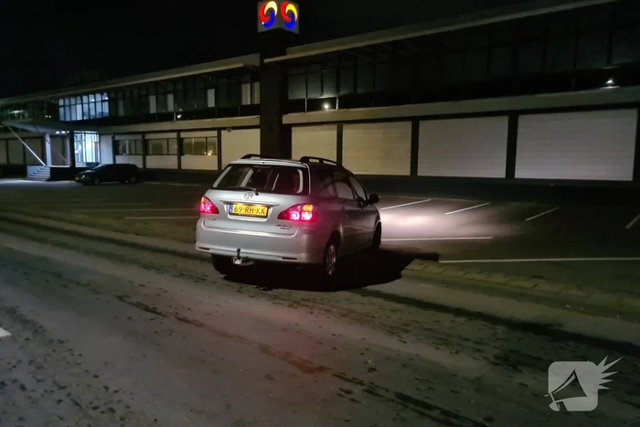 Automobilist komt vast te zitten bij keeractie