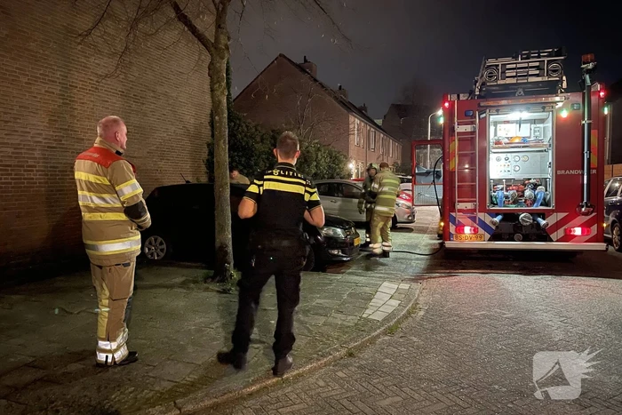 Schade na brand in twee auto's