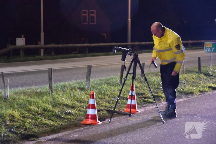 Auto vlucht na ernstige aanrijding met scooter