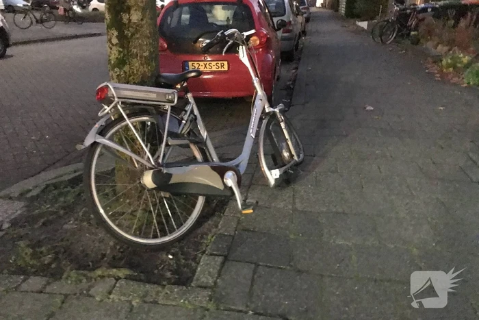 Fiester aangereden door lijnbus