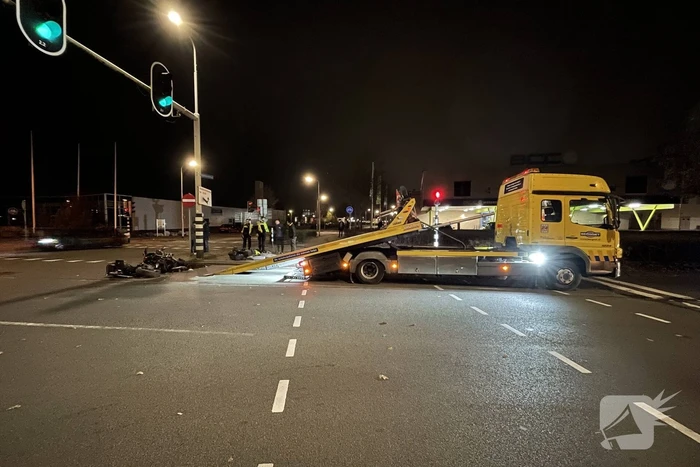 Motorrijder gewond na aanrijding met auto