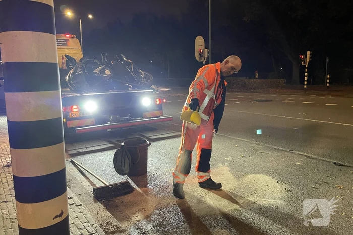 Motorrijder gewond na aanrijding met auto