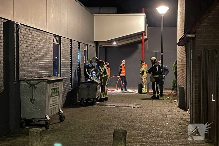 Brandende container snel geblust