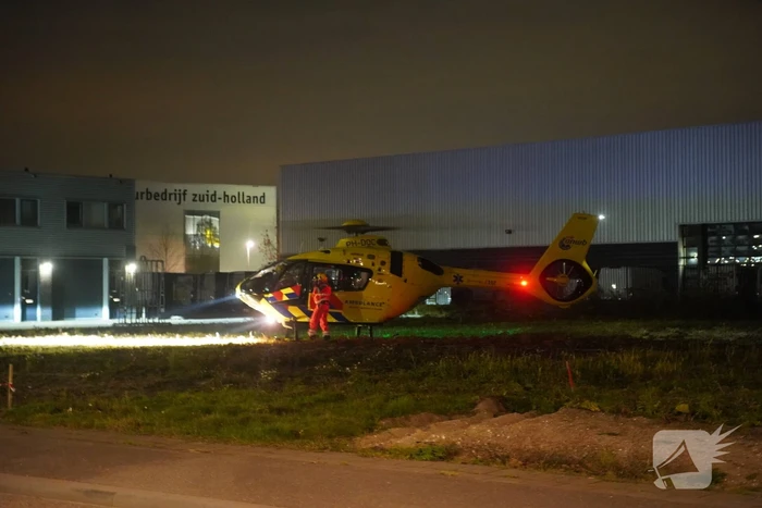 Traumahelikopter ingevlogen voor bedrijfsongeval