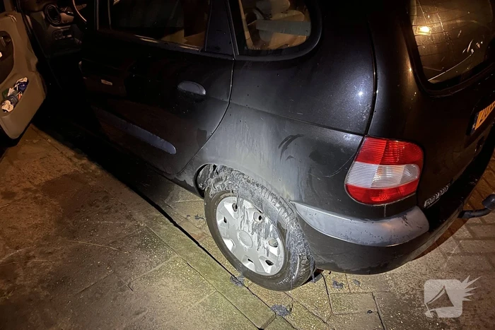 Wederom auto in brand gestoken