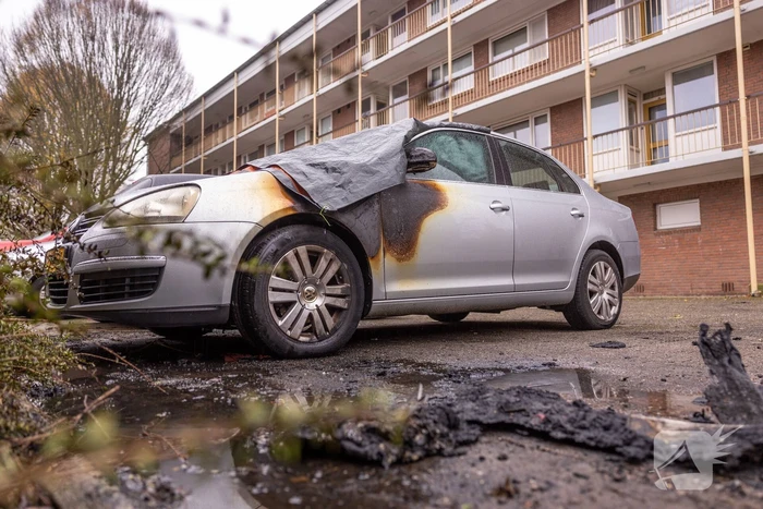 Liendert opgeschrikt door nachtelijke autobranden